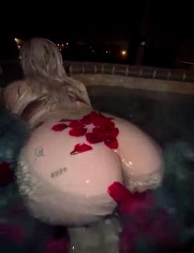 Fucking In Pool Sex Tape New Video Hot